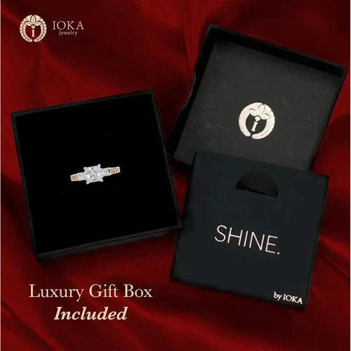 Vista 8 de Ioka - Anillo de compromiso de circonita cúbica de talla princesa de 3 piedras de oro macizo de 14 quilates de 1,5 quilates para mujer Anillo