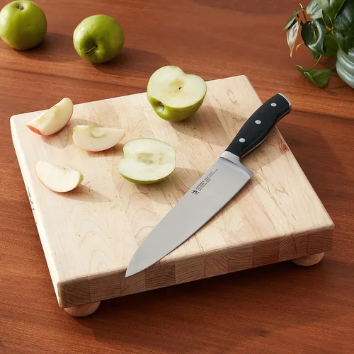 Vista 2 de Henckels - Cuchillo de chef forjado Accent de 8 pulgadas, color negro