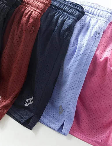 Vista 2 de Paquete de 5 pantalones cortos deportivos para mujer de malla para baloncesto, pantalones cortos sueltos con bolsillos con cremallera, entrepierna