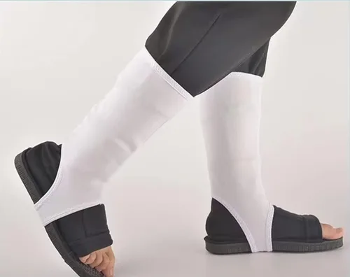 Vista 3 de ZNZXYCOS Zapatos de cosplay de anime para adultos y niños de talla estadounidense, color blanco y negro, accesorios de Halloween, 3