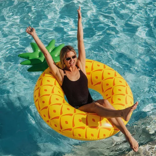 Vista 2 de Flotador inflable grande de piña para adultos