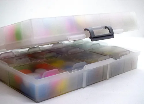 Vista 4 de AideTek medio transparente CAJA-ALL-24 piezas pequeñas cuentas papelería joyero organizador para piezas clasificadas 3 tamaños 24 compartimentos