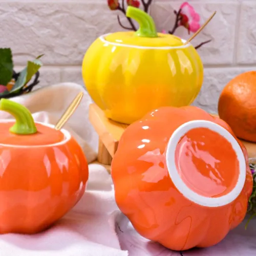 Vista 4 de Azucareros de porcelana con tapa y cucharas, cuenco de sal de cerámica con forma de calabaza para el hogar y la cocina, diseño elegante