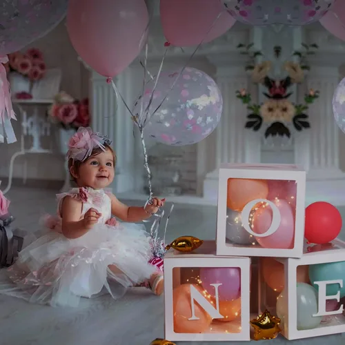 Vista 7 de Decoraciones de Primer Cumpleaños Para Niño o Niña, 3 Piezas Cajas de Globos ONE Para 1er Cumpleaños, Bloques Transparentes Para Bebé Decoración