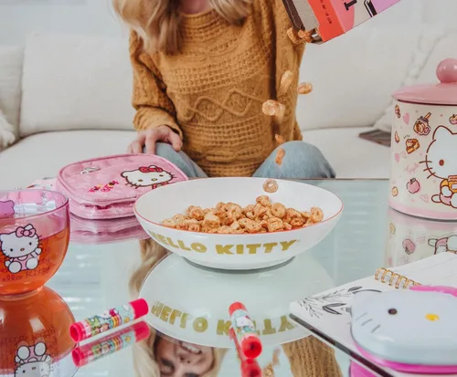 Vista 3 de Silver Buffalo Sanrio Hello Kitty Rainbow - Cuenco grande de cerámica de 9 pulgadas para servir pasta, ensalada, cereales