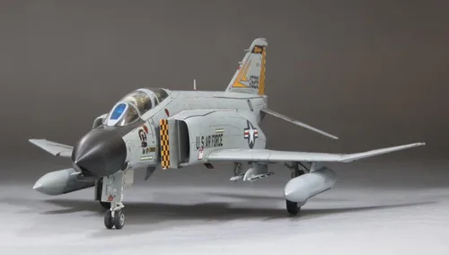 Vista 3 de FineMolds 1/72 US Air Force Jet Fighter F-4C Air National Guard (primera edición especial limitada) - Kit de construcción de modelos de plástico #