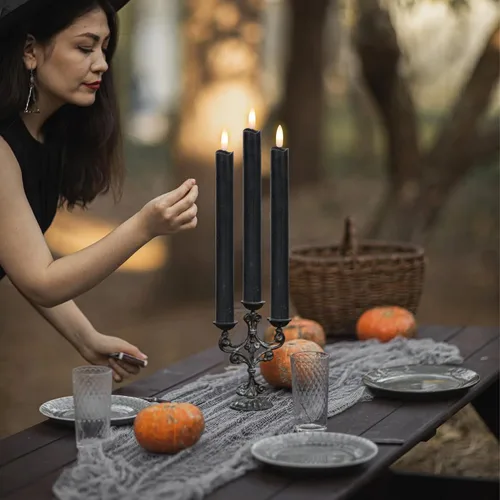 Vista 2 de GenSwin Velas cónicas negras sin llama parpadeantes con control remoto de 10 teclas, funciona con pilas, velas LED cálidas con mecha 3D