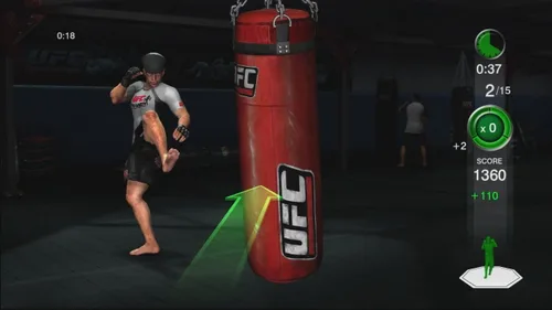 Vista 2 de UFC Personal Trainer - Move Compatible (PS3)
