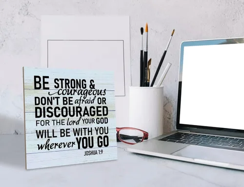Vista 4 de Letrero de madera religiosa, Joshua 1:9 - Be Strong & Courageous Don't Be Afraid ..., placa de madera, decoración rústica de mesa para el hogar