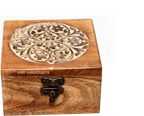 Vista 2 de Urna de madera antigua hecha a mano con grabado del árbol de la vida tallada a mano para mujeres y hombres, joyas Acentos de decoración del hogar