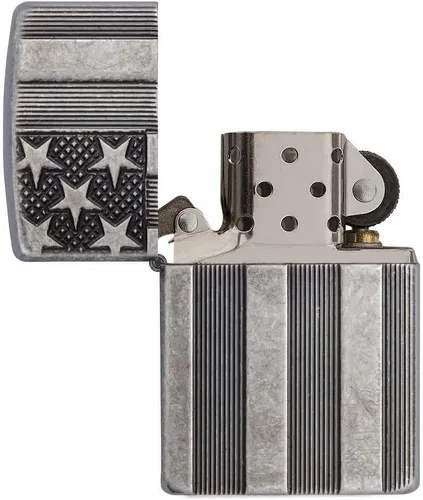 Vista 26 de Zippo encendedores con la bandera de EE. UU.