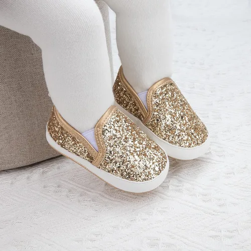 Vista 3 de KIDSUN Zapatos deportivos de cuero para bebés y niñas con suela suave antideslizante, para recién nacidos, zapatos casuales para primer caminante