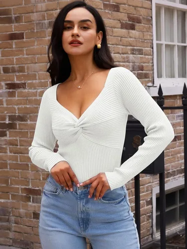 Vista 26 de LILLUSORY Ropa de otoño con nudo torcido 2025 para mujer, trajes de moda con parte superior acanalada de manga larga