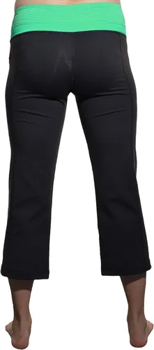 Vista 2 de Kirkland Signature Capri de yoga activo para mujer, NegroVerde