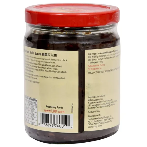 Vista 2 de Salsa de ajo negro Lee Kum Kee: ahorra en cantidad, de 6 a 24 paquetes de 8 onzas cada uno