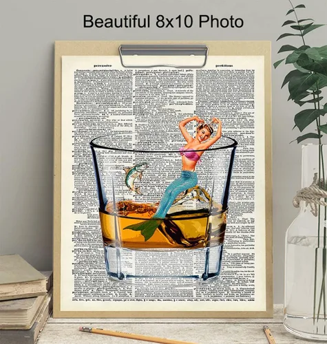 Vista 4 de Bar Man Cave Mermaid Decor – Arte de pared de whisky escocés – Decoración de pared de pescado para hombres, chicos – Impresión divertida para beber