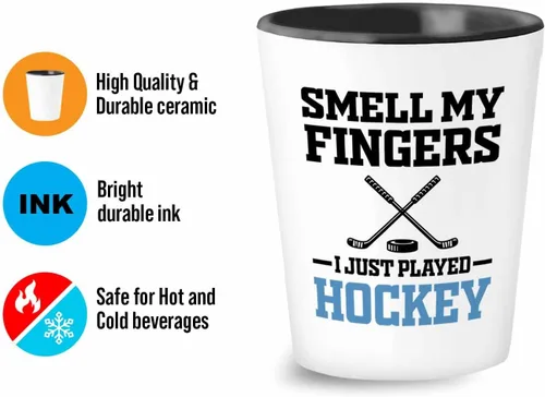 Vista 4 de Vaso de chupito de hockey de 1.5 oz – Smell My Fingers – Cita divertida y divertida para jugadores de hockey sobre hielo, entrenador, aficionado al