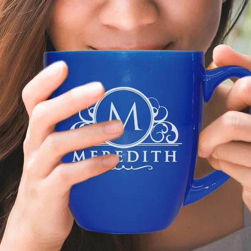 Vista 3 de The Wedding Party Store Taza de café con leche grabada personalizada, taza de café y té personalizada (azul)