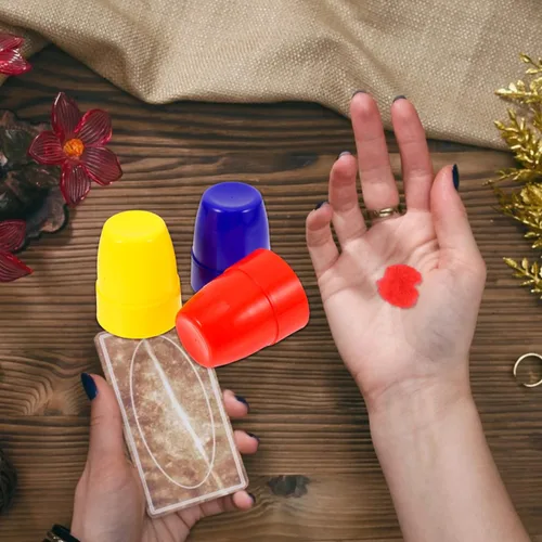 Vista 5 de TOYANDONA Trick Cups Balls 30 piezas de accesorios de fiesta herramientas para niños, juguetes para niños, tazas de magia, tazas y bolas de punto