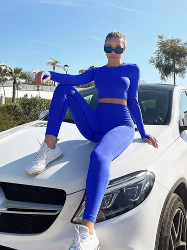 Vista 3 de Milumia Conjunto deportivo de 2 piezas para mujer, pantalones deportivos con cintura y sin costuras, manga larga, con estampado de rayas