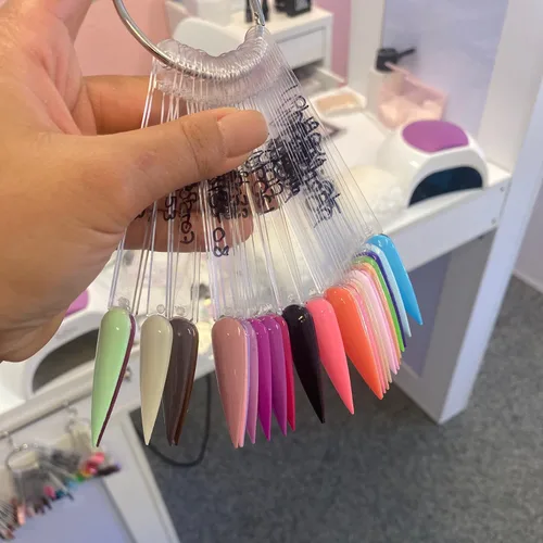 Vista 6 de 160 unidades de muestras de uñas transparentes palillos de exhibición de esmalte de uñas de aguja palillos de muestra de color con anillo de metal