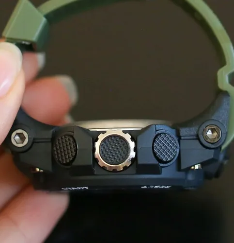 Vista 6 de Reloj analógico de cuarzo para hombre con doble pantalla y alarma digital con iluminación LED