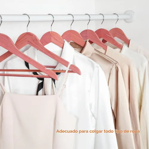 Vista 5 de TOPIA HANGER Perchas de madera de cedro rojo americano, perchas para ropa para armario, perchero de madera con muescas de corte suave, gancho