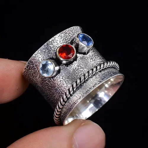 Vista 2 de Silver Spinner Ring, Handmade Blue Topaz Band, Blue Sapphire and Garnet Gemstone Ring, Bezel Setting Statement Fidget Jewelry