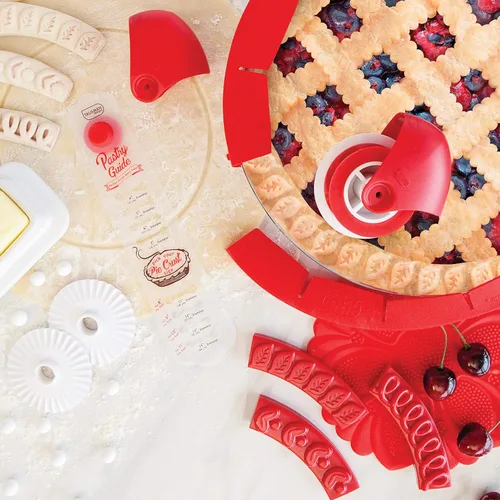 Vista 6 de Talisman Designs Protector ajustable para tartas Platos con borde de 8 a 11.5 pulgadas Protector de corteza de pastel I rojo - Juego de 2