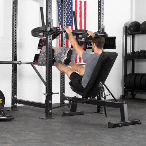 Vista 2 de Titan Fitness Stealth - Soporte para prensa de piernas, capacidad de 500 libras, se adapta a todos los bastidores de potencia de la serie Titan, se