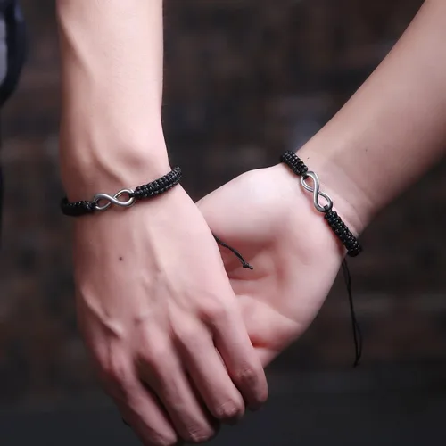 Vista 3 de RINHOO Forever Lovers - Juego de 2 pulseras de acero inoxidable con infinitos, cuerda trenzada de cuero, pulsera de muñeca ajustable de 7 a 9