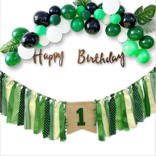 Vista 13 de Decoración de cumpleaños de bebé 1er cumpleaños para silla de bebé, decoración de Navidad, pancarta de arpillera verde y roja, suministros de fiesta