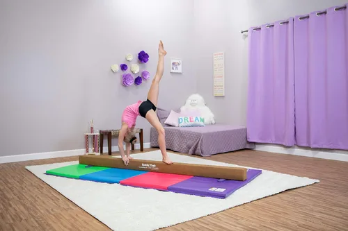 Vista 7 de Tumbl Trak Haz de equilibrio de gamuza de entrenamiento de gimnasia de 8 pies, haz alto y bajo para el hogar, base antideslizante, sensación