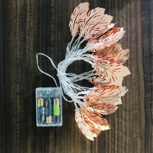 Vista 5 de Guirnalda de luces LED de plumas de oro rosa, farol de hojas de metal, funciona con pilas, luces de hadas para dormitorio, decoraciones de boda