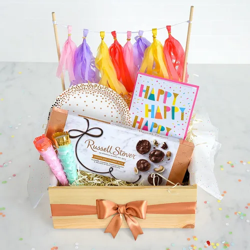 Vista 7 de Russell Stover, Nueces cubiertas de chocolate con leche, caja de regalo de chocolate surtido, 9 onzas