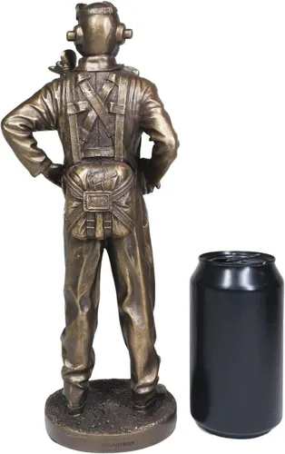 Vista 5 de Ebros Gift Estatua de piloto de avión a reacción de la Segunda Guerra Mundial de 11.75 pulgadas de alto, batalla de Midway, portaaviones navales