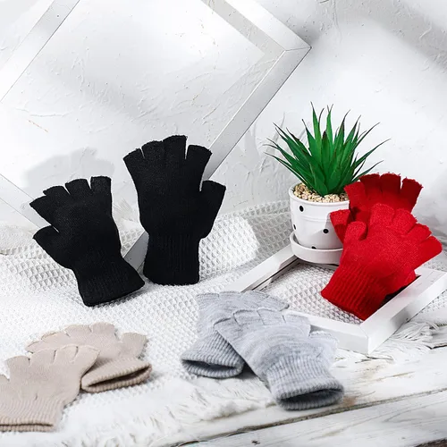 Vista 4 de SATINIOR 4 pares de guantes de invierno de medio dedo, guantes de punto sin dedos, guantes elásticos cálidos para hombres y mujeres