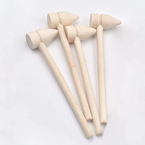 Vista 2 de Teensery 10 piezas de mini martillos de madera pequeños mazos puntiagudos para romper corazones de chocolate