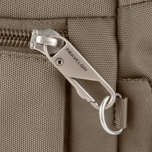 Vista 45 de Travelon Anti-Theft Classic Messenger Bag