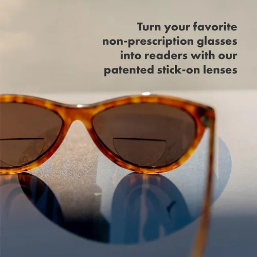 Vista 4 de StickTite Lenses Small 28mm stick-on bifocal lens, convert sunglasses into magnified bifocal reading glasses