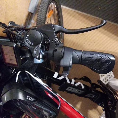Vista 7 de Asistente de acelerador electrombiliario para motocicleta, control de crucero, manillar, balancín, acelerador de pulgar de bicicleta