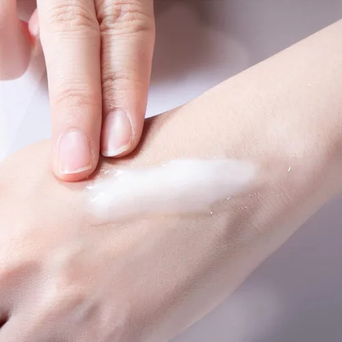 Vista 5 de Crema de leche facial, hidratante nutritiva reparadora de la piel, hidratante facial para hidratar y suavizar la piel seca, piel firme, crema de día