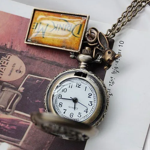 Vista 3 de Vintage Drink Me - Reloj de bolsillo con collar de cuarzo Alicia en el país de las maravillas