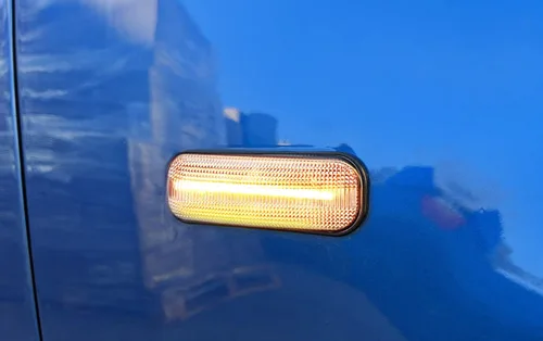 Vista 8 de iJDMTOY JDM-Spec - Luces de marca lateral de parachoques delantero con lentes ámbar semitransparentes y LED completos con cables de conexión