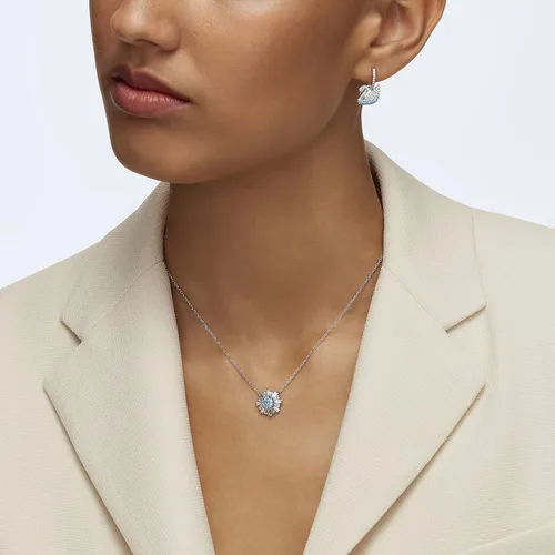 Vista 7 de Swarovski Iconic Swan Crystal Collar y pendientes Colección de joyas