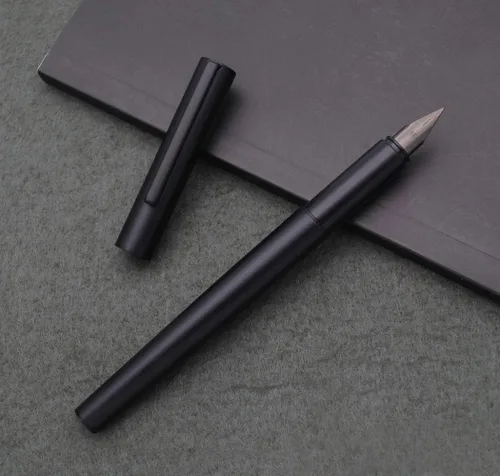 Vista 7 de JINHAO 35 - Pluma estilográfica (negro mate, punta extrafina, 0.015 in)