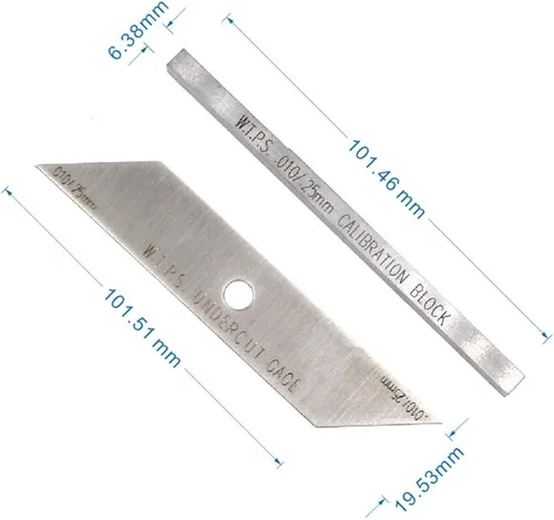 Vista 2 de Calibrador de soldadura con bloque de calibración de 2 piezas con herramientas de inspección de profundidad de corte inferior y lectura métrica.