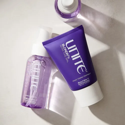 Vista 4 de UNITE Hair BLONDA Fix Purple Hair Tratamiento, 4 fl oz Tonifica, repara e ilumina el cabello rubio, gris y resaltado