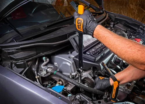 Vista 10 de GEARWRENCH Juego de herramientas de cinturón serpentino de 15 piezas con llave de trinquete de cabeza flexible de bloqueo - 89000