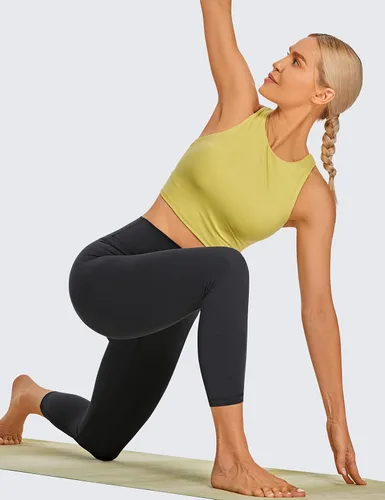 Vista 3 de CRZ YOGA Leggings capri de entrenamiento cepillado para mujer, 21 pulgadas, cintura alta, compresión para gimnasio, control de abdomen, yoga